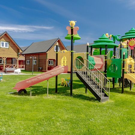 Domki Morena - Rodzinne Domki Blisko Plazy Karwia Exterior foto
